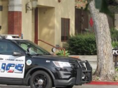 ‘É triste.’ Homem de Laguna Beach é acusado de bater na mãe com um martelo