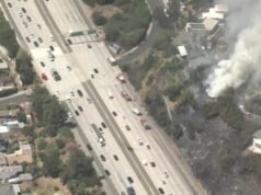 Incêndio em Eagle Rock engole uma casa e destrói outras duas no calor do verão