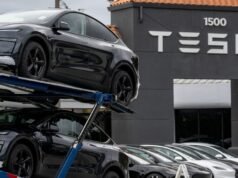 As vendas da Tesla superaram as expectativas anteriores, mesmo com a BYD mantendo a coroa global de EV