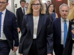 A ex-assessora de Obama Kathryn Ruemmler diz que Epstein a usou para ganhar legitimidade