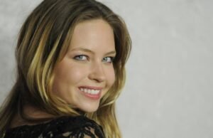 O último ator Daveigh Chase saiu da casa de seis pessoas