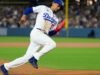 Os Dodgers superaram a sequência de rebatidas ruins de Roki Sasaki para vencer os Padres