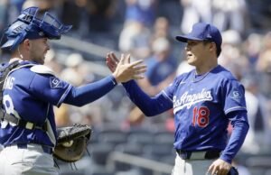 Yoshinobu Yamamoto é incrível com seu último jogo cheio de joias