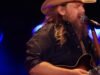 Chris Stapleton e Chaka Khan comemoram o 250º aniversário da América no LA Coliseum