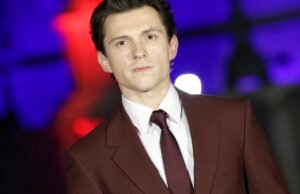 Tom Holland aborda ‘Hot Ones’ durante entrevista feroz de ‘Odyssey’