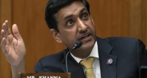 O deputado Ro Khanna da Califórnia é detido por israelenses que vivem na Cisjordânia