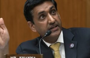 O deputado Ro Khanna da Califórnia é detido por israelenses que vivem na Cisjordânia