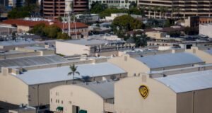 A Paramount recebeu a aprovação dos reguladores europeus para comprar a Warner Bros.