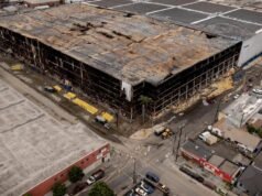 A Lineage estava procurando fazer alterações nos painéis solares do armazém de Boyle Heights