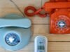 Mesmo no coração de Los Angeles, eles ainda dependem de telefones antigos e não querem perdê-los.