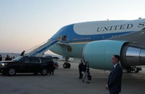 Numa reviravolta inesperada, Trump regressou da Turquia no antigo Air Force One, e não no avião fornecido pelo Qatar.