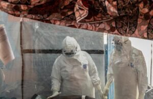 Pelo menos 12 ataques foram registrados em unidades de saúde de Ebola