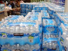 Juiz bloqueia lei da Califórnia sobre reciclagem de rótulos em recipientes de plástico