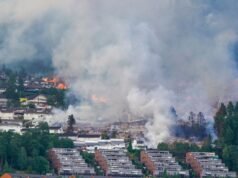 Mais de 100 casas foram destruídas