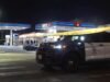 Homem baleado durante assalto na rua Boyle Heights; criminosos ainda armados com armas