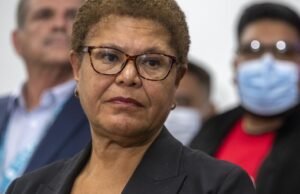 Aumento de sem-teto em Los Angeles, novos desafios para a prefeita Karen Bass