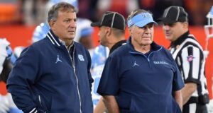 UNC colocou Michael Lombardi, o GM da equipe de Bill Belichick, em licença