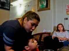 Administração Trump revive regra que poderia negar green cards a imigrantes que usam benefícios públicos
