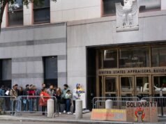 Nova lei federal envia casos de asilo ao tribunal de imigração e empurra os imigrantes para a deportação