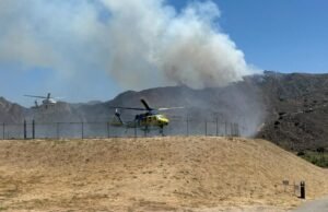 Grande incêndio: Um incêndio florestal causou a evacuação do Lago Piru