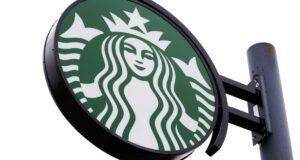 Starbucks está apostando em IA para substituir softwares da Microsoft e IBM