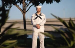 Quando as tropas transexuais deixam o exército, a Califórnia procura ajudá-los a começar uma nova vida