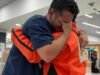 A famosa brigada de resgate do México segue para a Venezuela quando o número de mortos no terremoto chega a 2.200