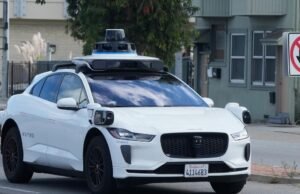 Waymo denuncia adolescentes por mau comportamento e os entrega à polícia