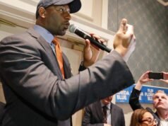 O ex-candidato ao governo da Flórida, Andrew Gillum, foi preso sob acusação de porte de drogas