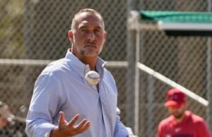 O GM interino dos Angels, John Mozeliak, está dando aos fãs motivos para esperar uma vitória