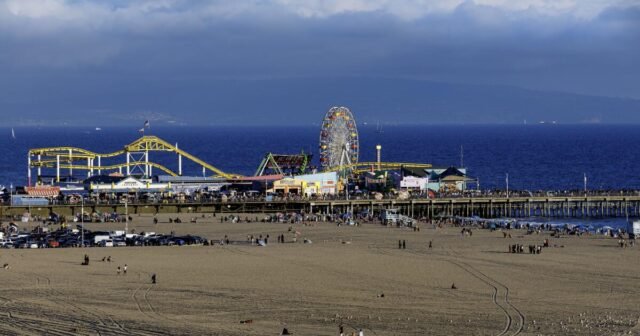urlhttps3A2F2Fcalifornia-times-brightspot.s3.amazonaws.com2F9f2F1f2F5c40e21b4f08938ce38ad66b.jpeg