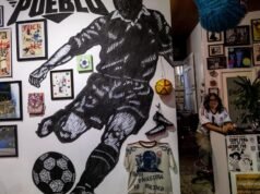 Exposição de Boyle Heights critica FIFA e lembra torcedores de futebol