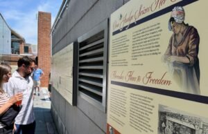O governo federal instala um painel atualizado sobre escravidão na casa de George Washington na Filadélfia