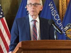 Crowley concorreu ao primeiro governador democrata de Wisconsin