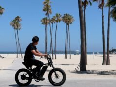 Lesões em bicicletas elétricas estão aumentando na Califórnia. Muitos feridos têm 14 anos ou menos, segundo a investigação