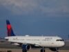 Delta se beneficia de assentos premium enquanto passageiros buscam ofertas de primeira classe