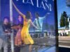 A mão espalmada de Ryan Gosling aparece no novo pôster de ‘La La Land’