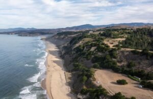 Praia nua de San Gregorio passará a fazer parte do parque público