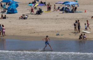 Níveis de bactérias aumentam nas praias do condado de Los Angeles: veja o que evitar