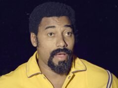 Uma jaqueta de Wilt Chamberlain Lakers Youth de US$ 3 foi vendida por US$ 90 mil