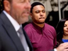 LAPD retém a identidade do policial em tiroteio fatal com cães em Canoga Park