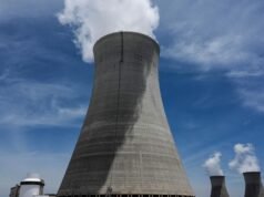 À medida que Trump aumenta a energia nuclear, os reguladores procuram acabar com as práticas de proteção contra radiações