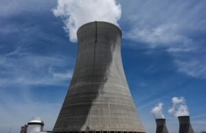 À medida que Trump aumenta a energia nuclear, os reguladores procuram acabar com as práticas de proteção contra radiações