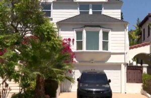Dois encontrados mortos a tiros na casa de Westwood em assassinato e suicídio