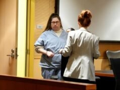 Mulher do sul da Califórnia condenada por assassinato por fornecer dose fatal de fentanil