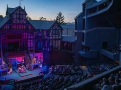 Os viajantes migram para Ashland, Oregon. – graças a William Shakespeare