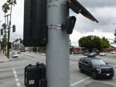 LAPD recontratou a empresa de leitores de placas Flock Safety