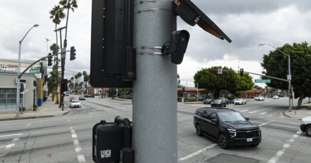 urlhttps3A2F2Fcalifornia-times-brightspot.s3.amazonaws.com2Ffd2F132Fe6b107cb4d399a16c868f08b.jpeg