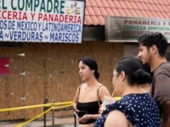 Uma investigação de incêndio criminoso está em andamento após um querido mercado mexicano de Los Angeles